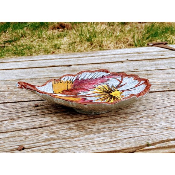 Vintage Italy Pottery Leaf shaped Nut/candy dish MCM Abstract Flowers - Picture 4 of 7
